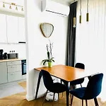 Bel Dom - The Park, Luxury 2 Rooms Apartment With Panorama